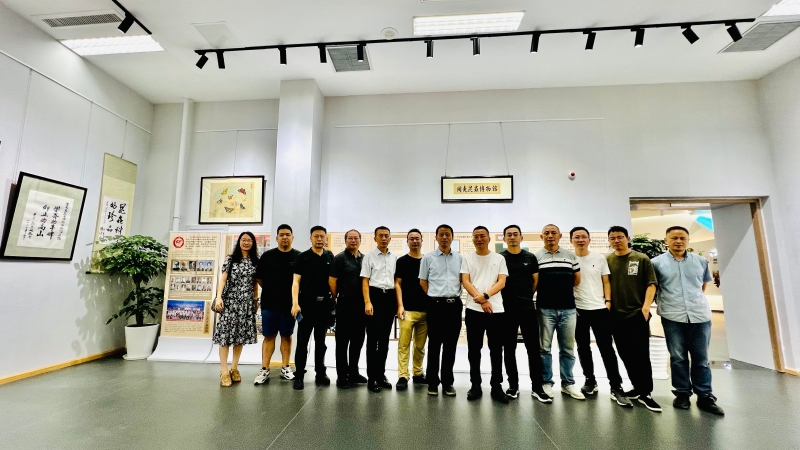 22920220906市建筑设计研究院支社参观周尧昆虫博物馆 (1).jpg